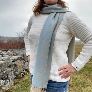 Two toned scarf